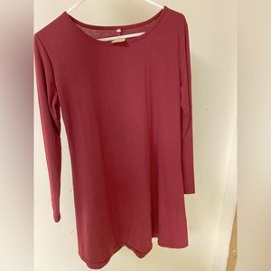 Medium Women’s Burgundy Long Sleeve Dress